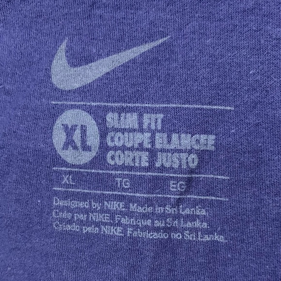 Women’s Nike Snacktime long sleeve shirt - Picture 6 of 6